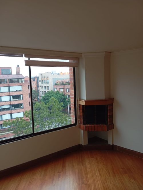 Apartamento en venta en Santa Barbara, Bogotá · foto 2 de 21
