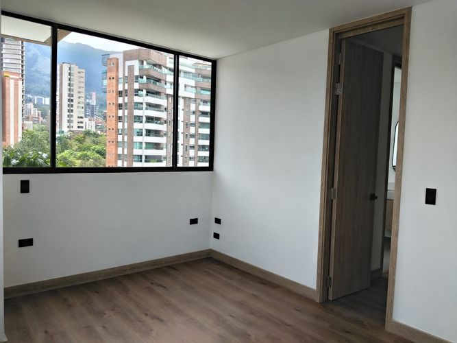 Apartamento de 3 alcobas en venta en El Poblado, Medellín, 192 m² · foto 17 de 19