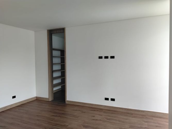 Apartamento de 3 alcobas en venta en El Poblado, Medellín, 192 m² · foto 13 de 19