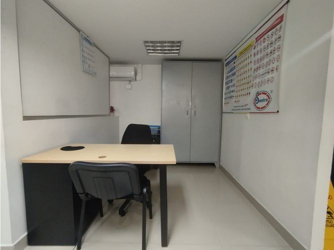 Oficina en venta en Mayorca, Sabaneta, 98 m² · foto 9 de 24