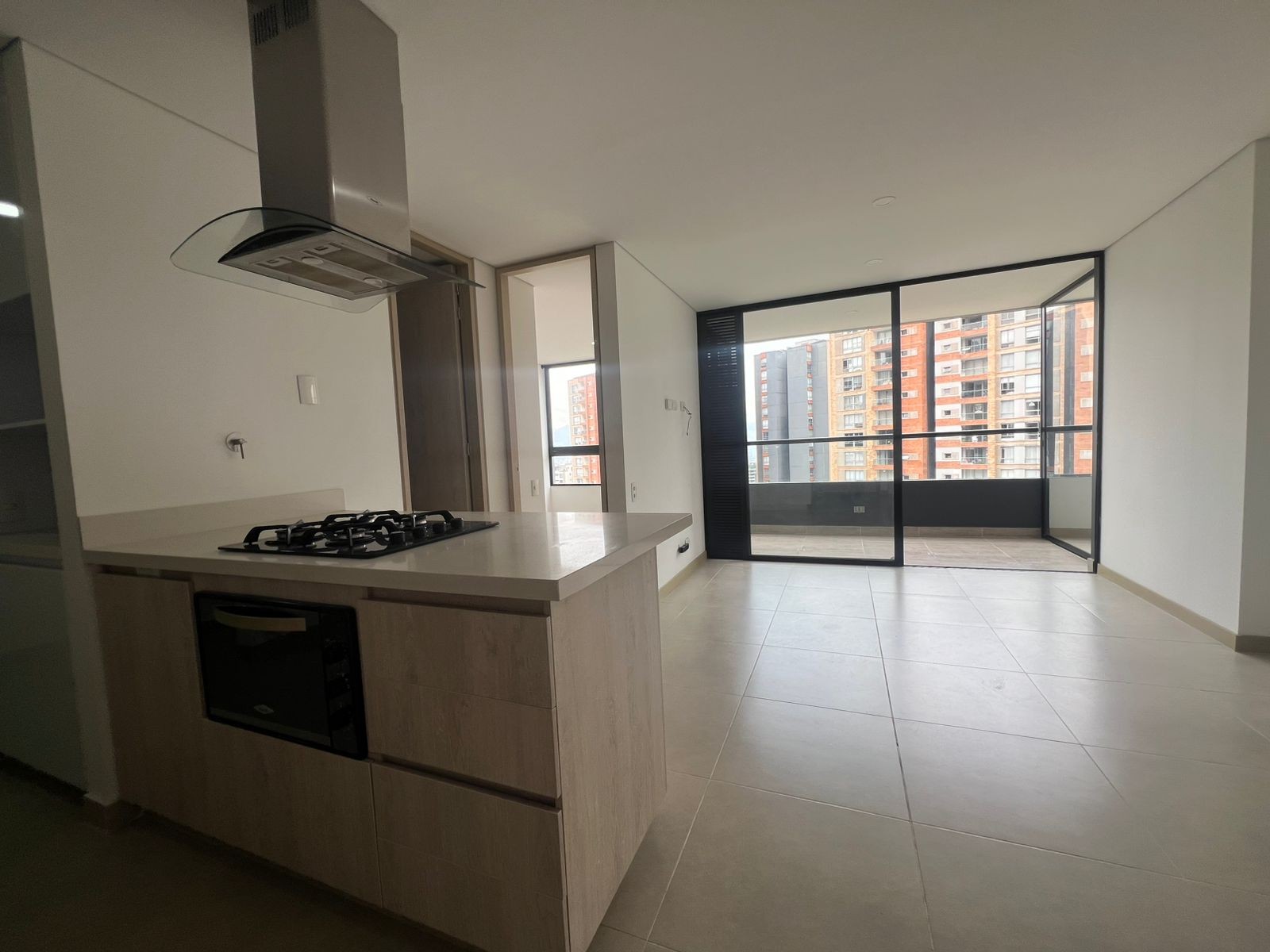 Apartamento en venta en Escobero, Envigado · foto 2 de 16