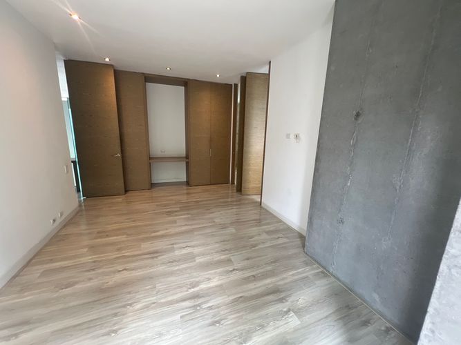 Apartamento de 3 alcobas en arriendo en Los Balsos, Medellín, 195 m² · foto 6 de 19
