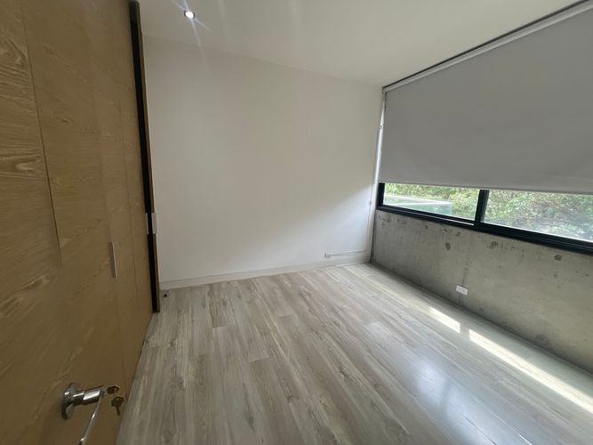Apartamento de 3 alcobas en arriendo en Los Balsos, Medellín, 195 m² · foto 10 de 19