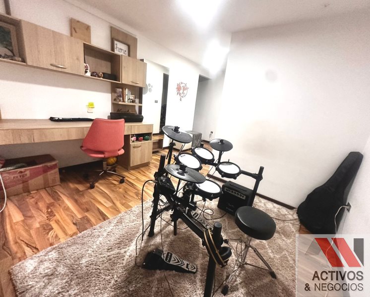 Apartamento en arriendo en Laureles, Medellín · foto 5 de 15