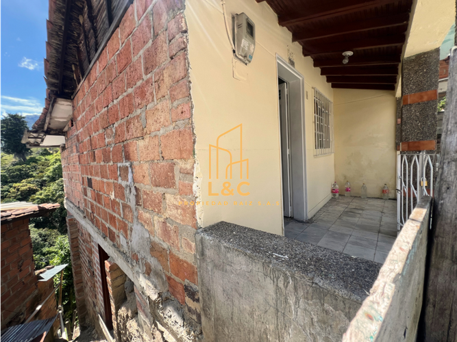 Casa de 2 alcobas en venta en Urbanizacion Nueva Andalucia, Medellín, 55 m² · foto 10 de 11