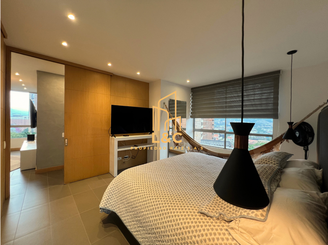 Apartamento de 2 alcobas en arriendo en Lalinde, Medellín, 121 m² · foto 6 de 16