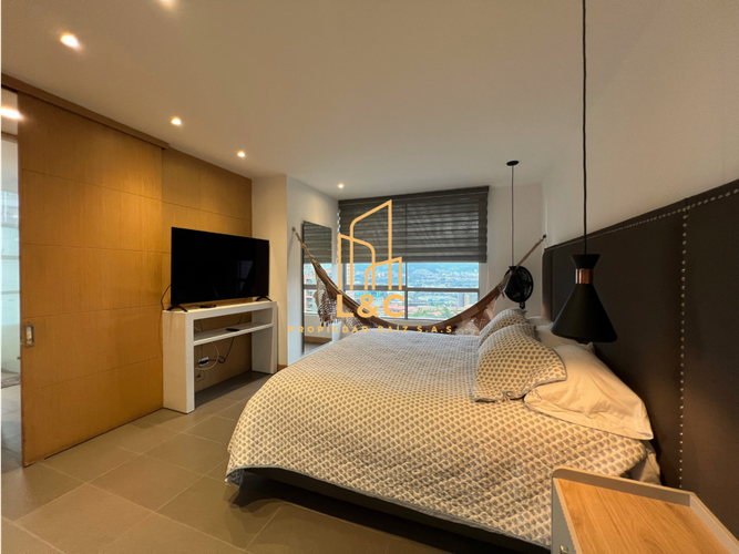 Apartamento de 2 alcobas en arriendo en Lalinde, Medellín, 121 m² · foto 9 de 16