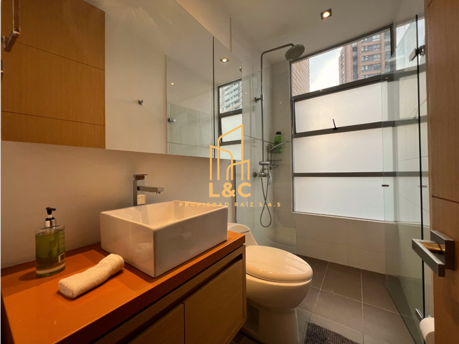 Apartamento de 2 alcobas en arriendo en Lalinde, Medellín, 121 m² · foto 10 de 16
