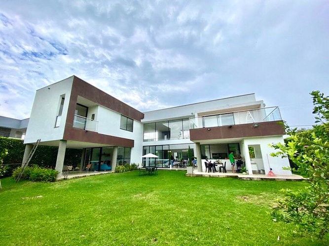 Casa de 4 alcobas en venta en Las Mercedes, Jamundí, 360 m² · foto 4 de 21