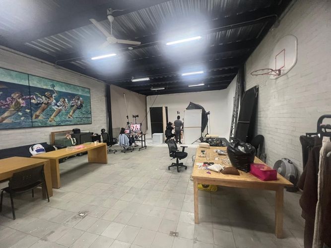 Local en arriendo en El Poblado, Medellín, 720 m² · foto 4 de 13