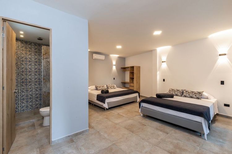 Oficina en arriendo en El Poblado, Medellín, 160 m² · foto 4 de 7
