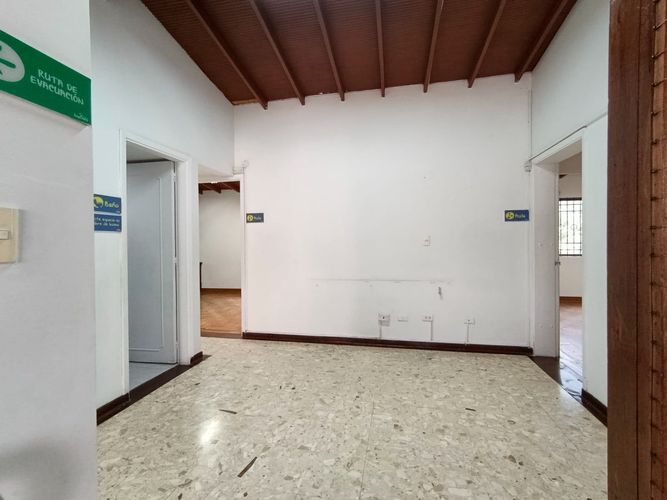 Oficina en venta en Belén, Medellín, 300 m² · foto 16 de 17