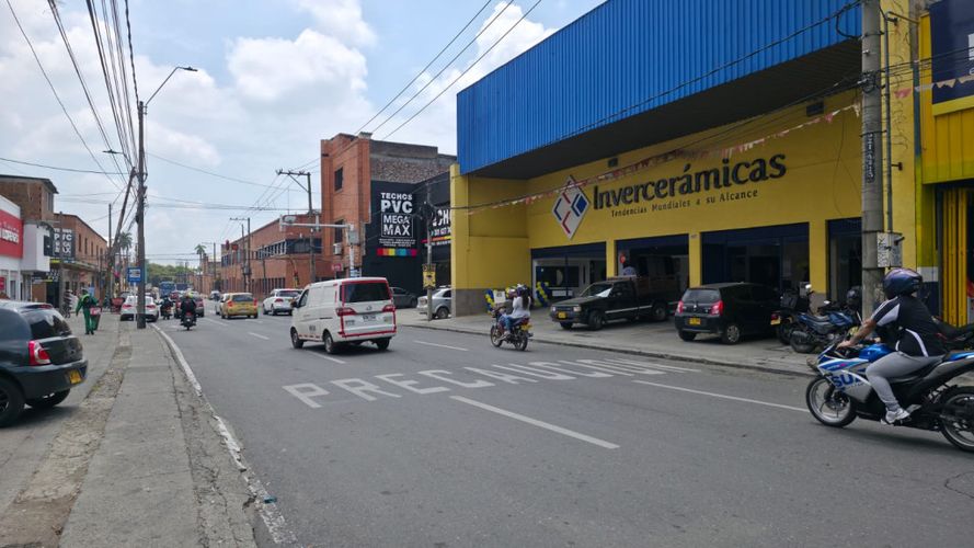 Bodega en venta en San Nicolas, Cali, 804 m² · foto 3 de 24