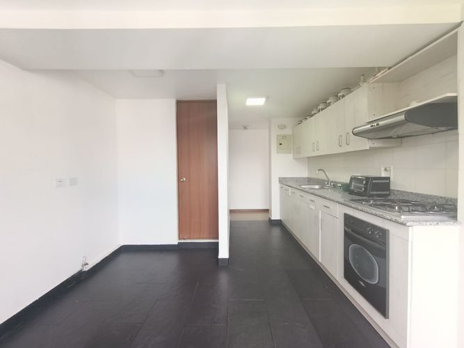 Apartamento de 2 alcobas en arriendo en El Poblado, Medellín, 105 m² · foto 3 de 17