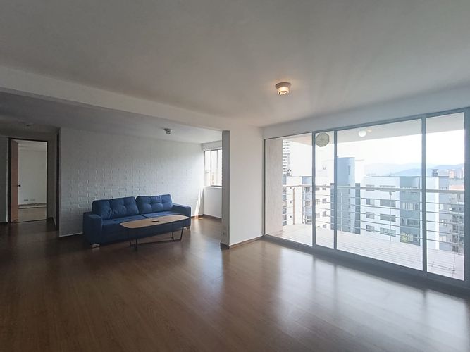 Apartamento de 2 alcobas en arriendo en El Poblado, Medellín, 105 m² · foto 7 de 17