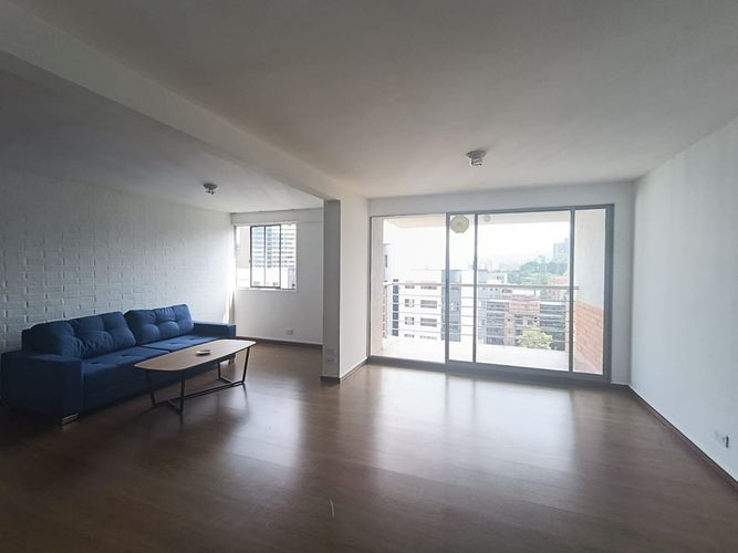 Apartamento de 2 alcobas en arriendo en El Poblado, Medellín, 105 m² · foto 11 de 17