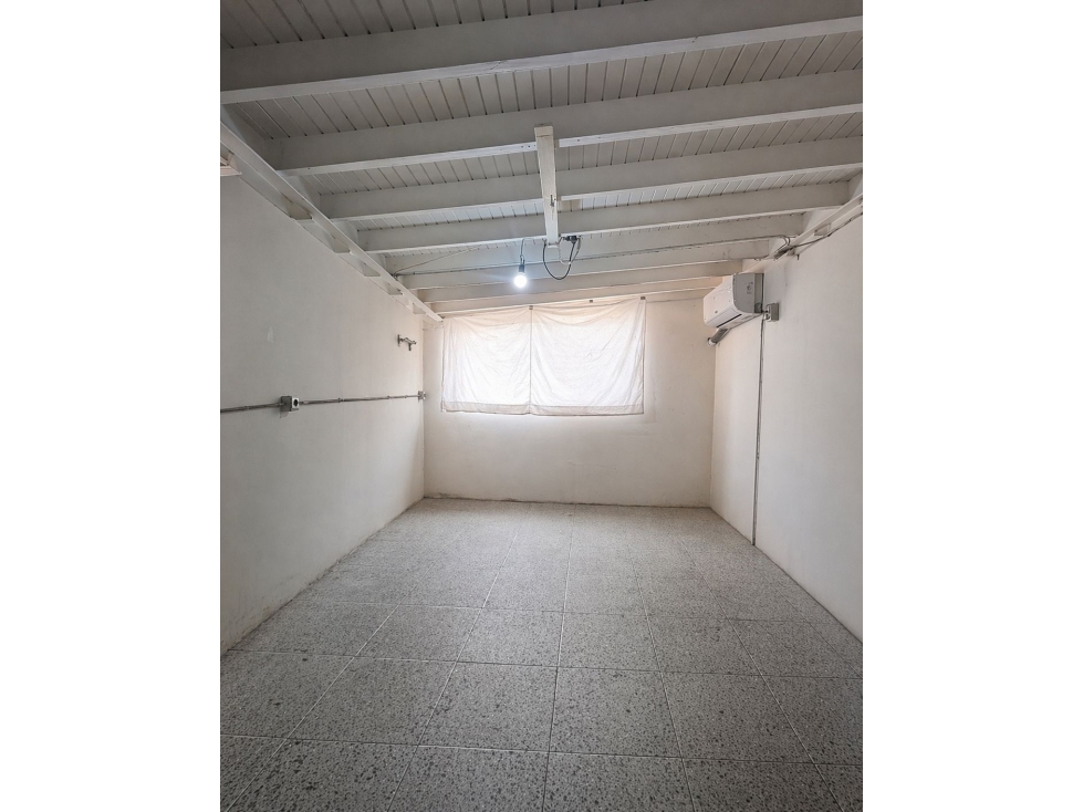 Local en arriendo en La Floresta, Medellín, 140 m² · foto 4 de 7