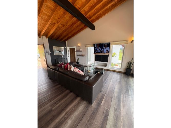 Finca en venta en Romeral, Guarne, 280 m² · foto 8 de 24