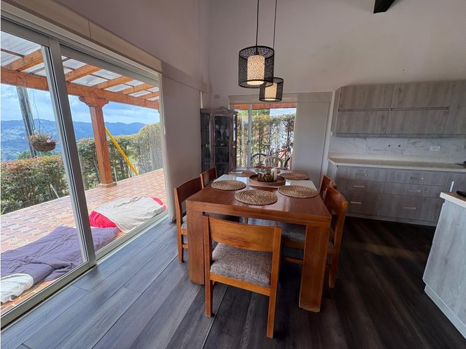 Finca en venta en Romeral, Guarne, 280 m² · foto 9 de 24