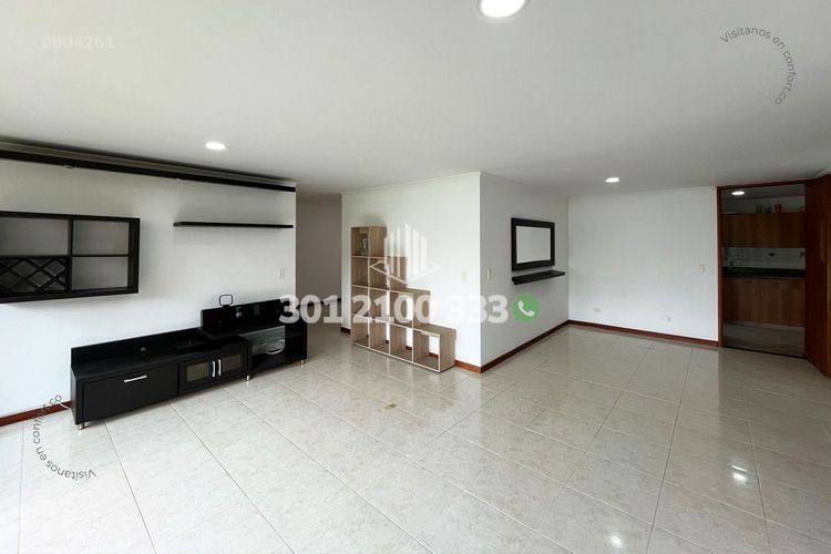 Apartamento de 3 alcobas en arriendo en Los Balsos, Medellín, 134 m² · foto 2 de 24