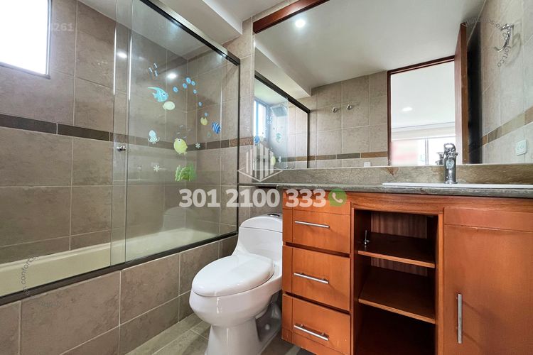 Apartamento de 3 alcobas en arriendo en Los Balsos, Medellín, 134 m² · foto 22 de 24