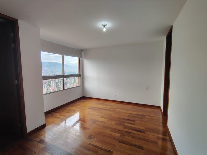 Apartamento de 3 alcobas en arriendo en El Poblado, Medellín, 173 m² · foto 12 de 18