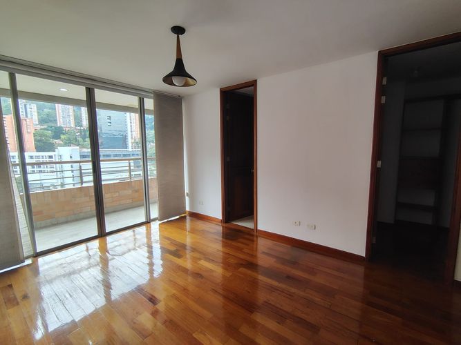 Apartamento de 3 alcobas en arriendo en El Poblado, Medellín, 173 m² · foto 5 de 18