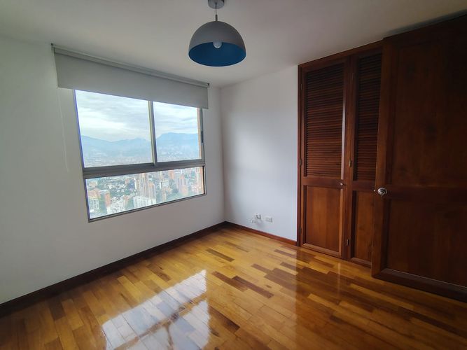 Apartamento de 3 alcobas en arriendo en El Poblado, Medellín, 173 m² · foto 13 de 18