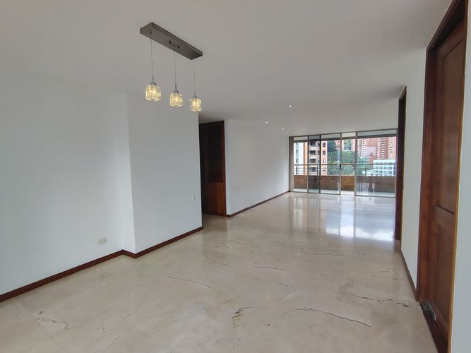 Apartamento de 3 alcobas en arriendo en El Poblado, Medellín, 173 m² · foto 6 de 18