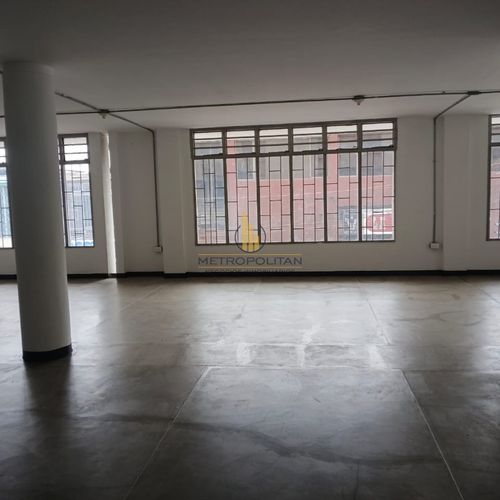 Bodega en arriendo en Centro, Bucaramanga, 143 m² · foto 2 de 4