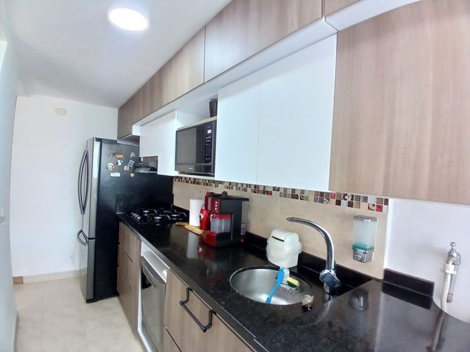 Apartamento de 3 alcobas en venta en Rincon De Unicentro, Pereira, 70 m² · foto 8 de 18