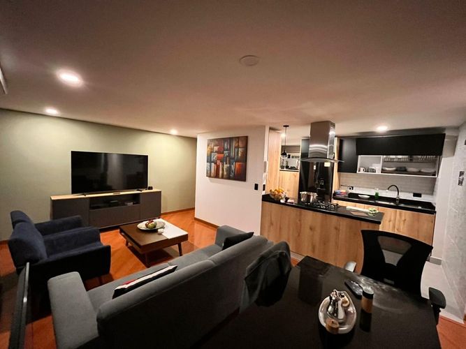 Apartamento de 3 alcobas en venta en Cedritos, Bogotá, 84 m² · foto 2 de 8