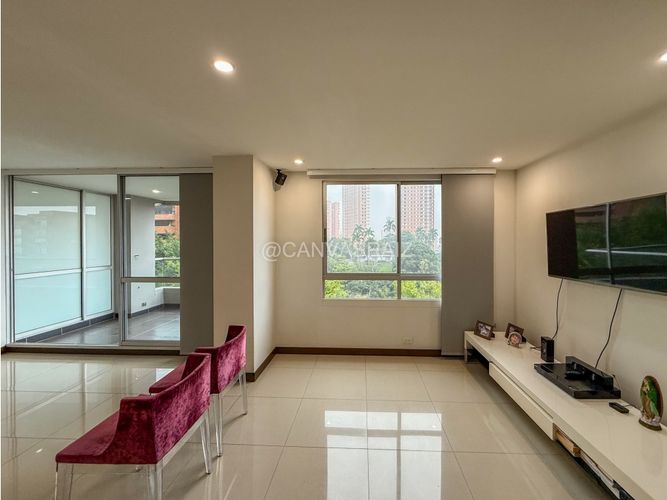 Apartamento de 3 alcobas en venta en Los Balsos, Medellín, 146 m² · foto 3 de 17
