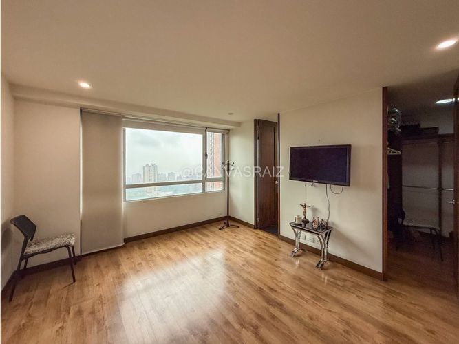 Apartamento de 3 alcobas en venta en Los Balsos, Medellín, 146 m² · foto 9 de 17