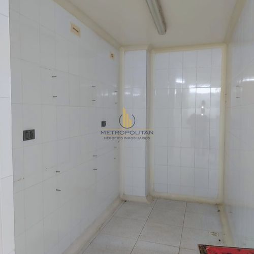Edificio en arriendo en Mejoras Publicas, Bucaramanga, 726 m² · foto 3 de 20