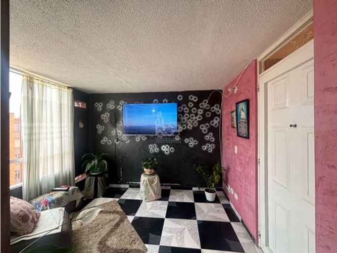 Apartamento de 3 alcobas en venta en Camilo Torres Et. Ii, Soacha, 50 m² · foto 4 de 17