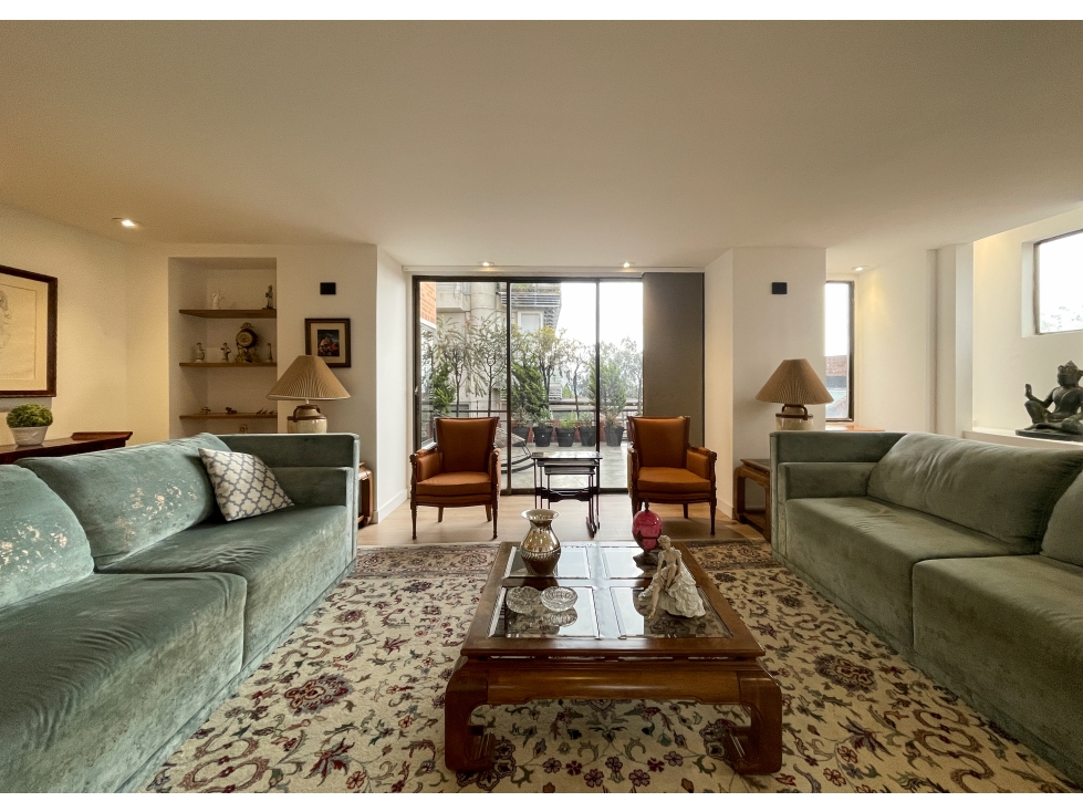 Apartamento en venta en Los Rosales, Bogotá · foto 2 de 24