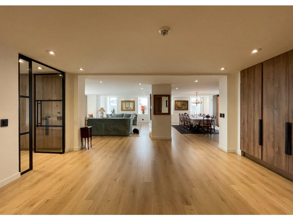 Apartamento en venta en Los Rosales, Bogotá · foto 4 de 24