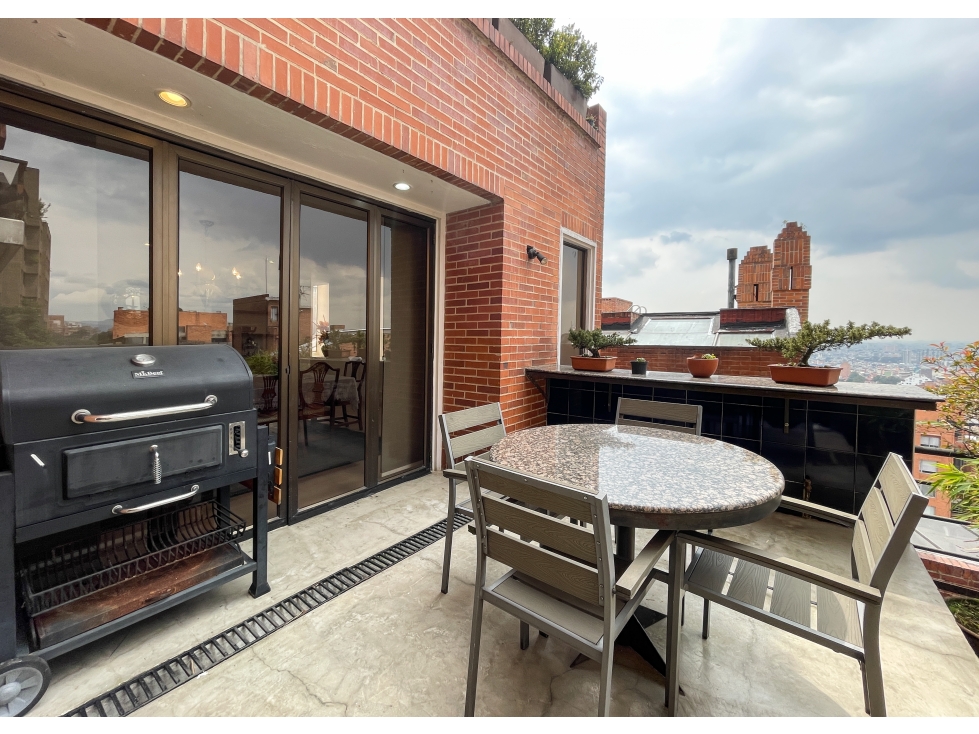 Apartamento en venta en Los Rosales, Bogotá · foto 8 de 24
