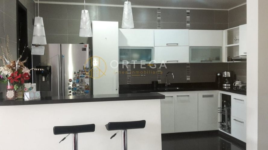 Casa de 4 alcobas en venta en Granjas De Provenza, Bucaramanga, 210 m² · foto 9 de 24