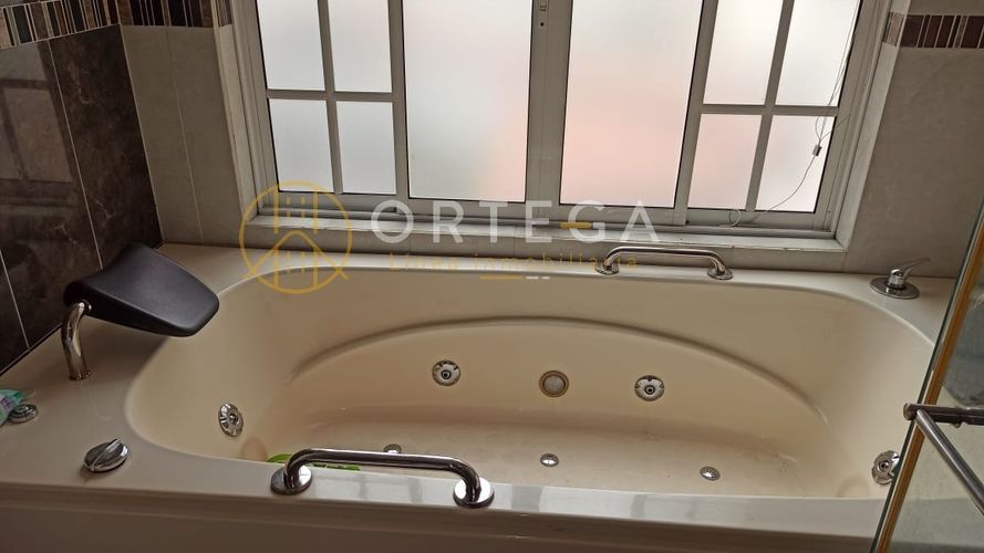 Casa de 4 alcobas en venta en Granjas De Provenza, Bucaramanga, 210 m² · foto 15 de 24