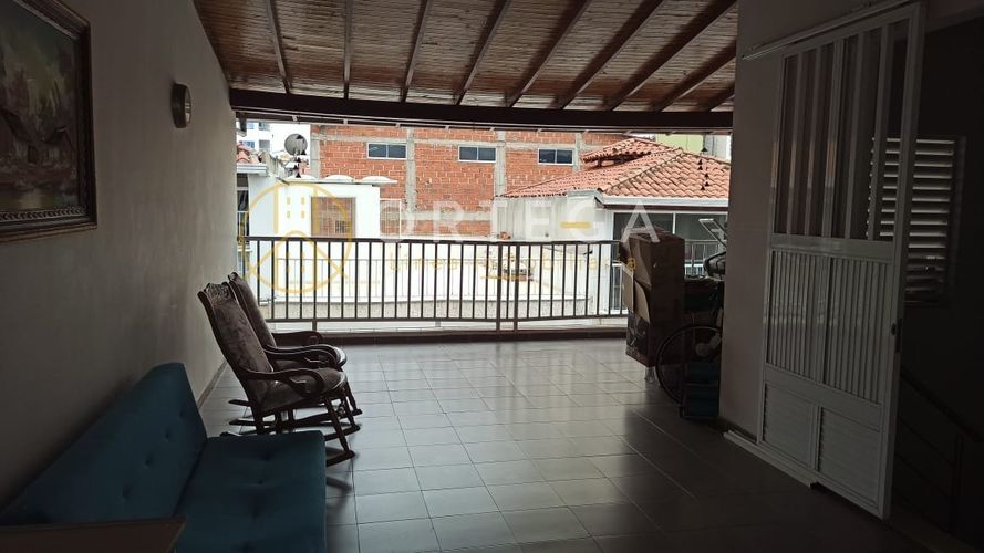 Casa de 4 alcobas en venta en Granjas De Provenza, Bucaramanga, 210 m² · foto 19 de 24