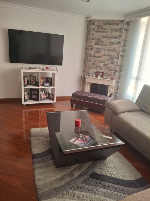 Apartamento de 4 alcobas en venta en Chico Norte, Bogotá, 100 m² · foto 2 de 23