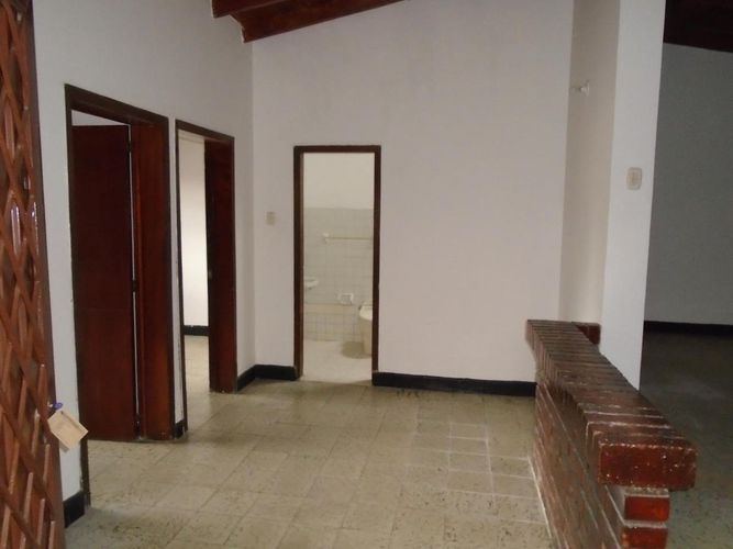 Casa de 5 alcobas en venta en Terrazas, Bucaramanga, 180 m² · foto 13 de 14