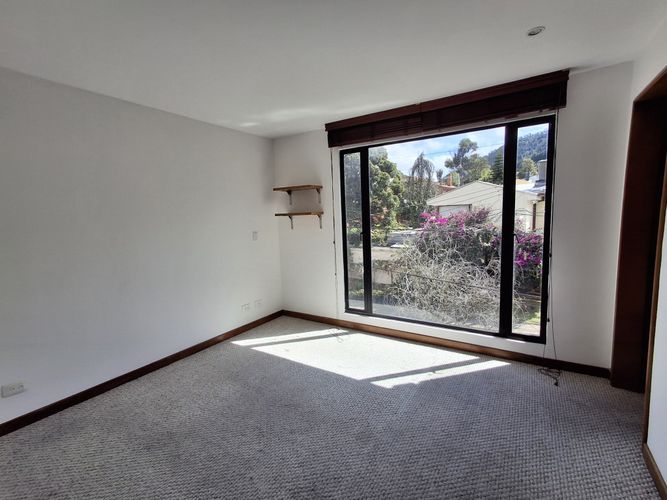 Casa de 4 alcobas en venta en Santa Ana Oriental, Bogotá, 228 m² · foto 6 de 17
