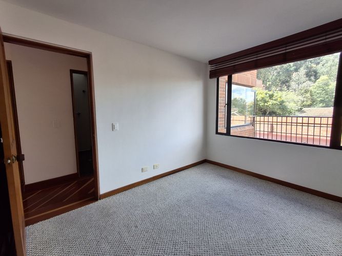 Casa de 4 alcobas en venta en Santa Ana Oriental, Bogotá, 228 m² · foto 10 de 17