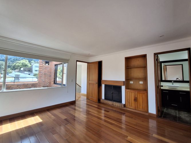 Casa de 4 alcobas en venta en Santa Ana Oriental, Bogotá, 228 m² · foto 15 de 17
