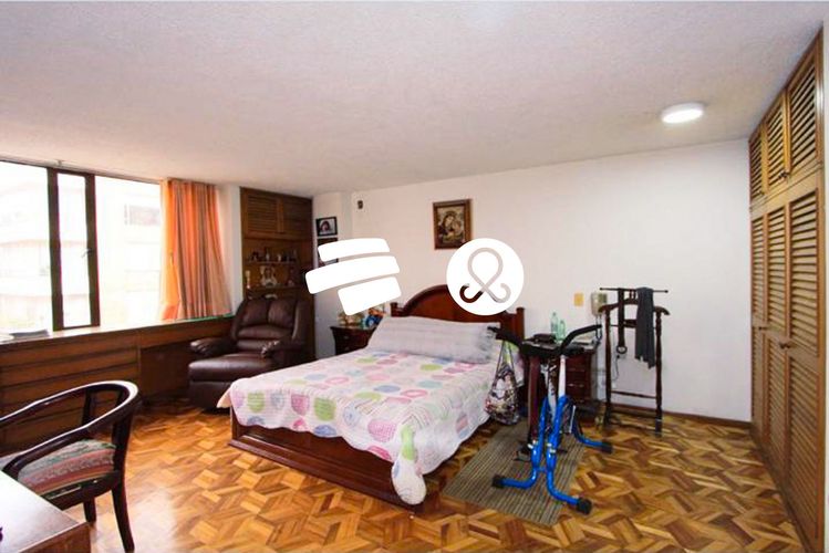 Apartamento en venta en Chicó Navarra, Bogotá · foto 8 de 16