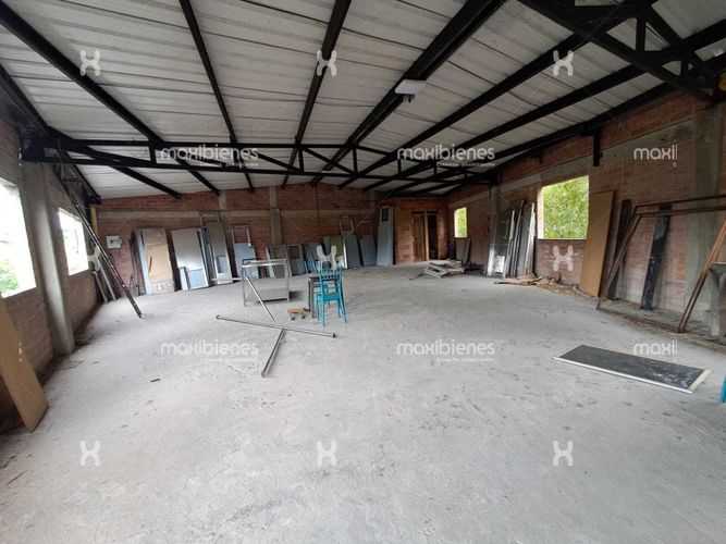 Local en arriendo en Laureles, Medellín, 150 m² · foto 2 de 10