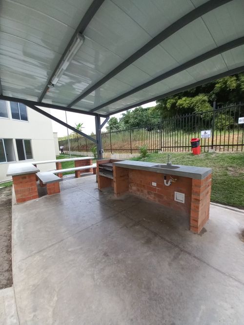 Apartamento de 3 alcobas en venta en Ub. Fuente Real, Ibagué, 58 m² · foto 23 de 24